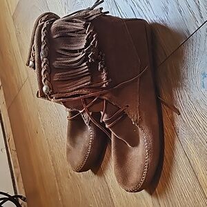 Low bootie moccasin boots